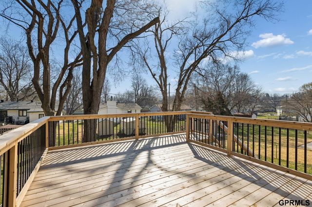 7405 elm Drive, La Vista, NE 68128