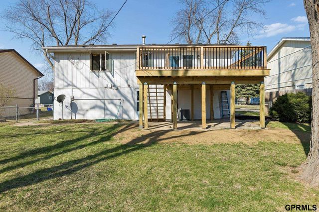 7405 elm Drive, La Vista, NE 68128