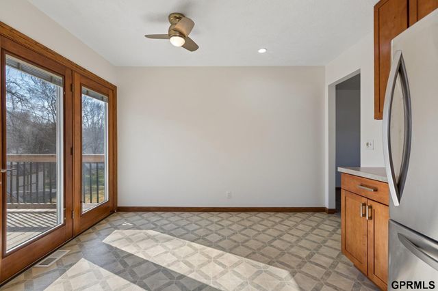 7405 elm Drive, La Vista, NE 68128