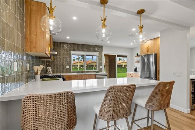 87 Camino Arroyo N, Palm Desert, CA 92260