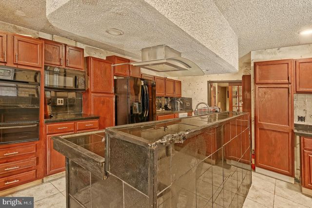 309 MOUNT VERNON ST, Camden, NJ 08103