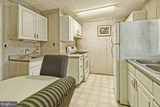 309 MOUNT VERNON ST, Camden, NJ 08103