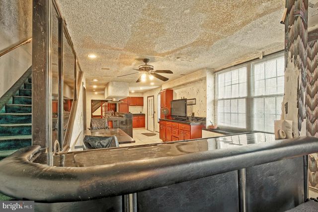 309 MOUNT VERNON ST, Camden, NJ 08103