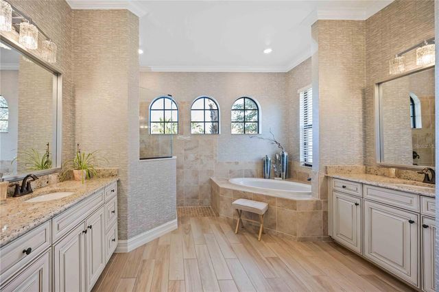 5641 ARNIE LOOP, Bradenton, FL 34211