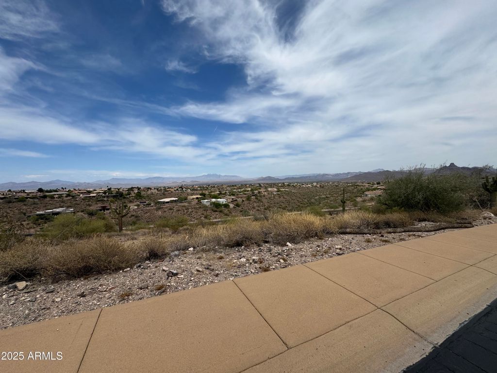 11426 N CRESTVIEW Drive 3, Fountain Hills, AZ 85268 — photo 2