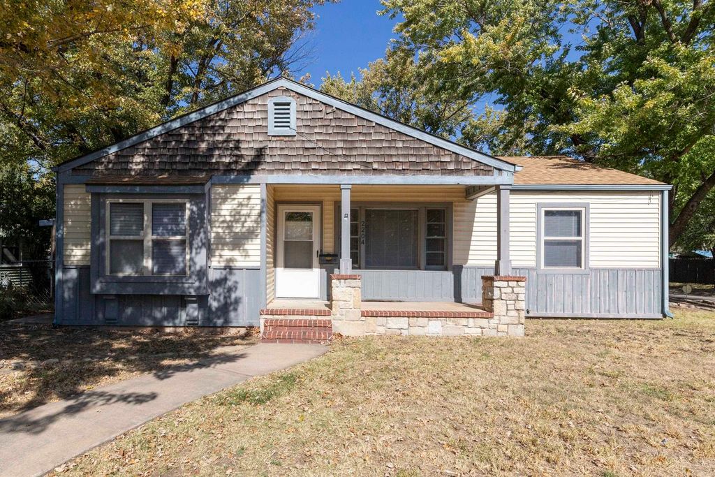 2204 W Rita Street, Wichita, KS 67213