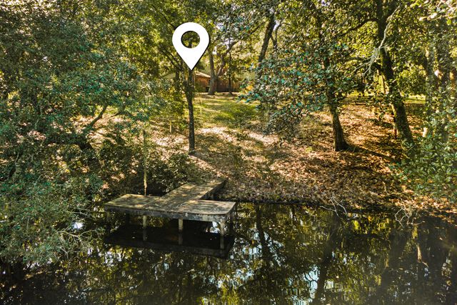 20 NW Sherwood Road, Fort Walton Beach, FL 32547