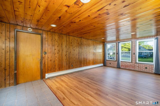 50 Brook Road, Enfield, CT 06082