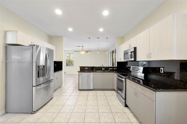 630 Vista Meadows Dr 0, Weston, FL 33327