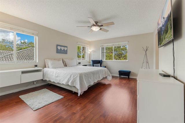 630 Vista Meadows Dr 0, Weston, FL 33327