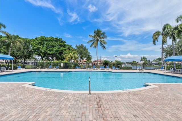 630 Vista Meadows Dr 0, Weston, FL 33327