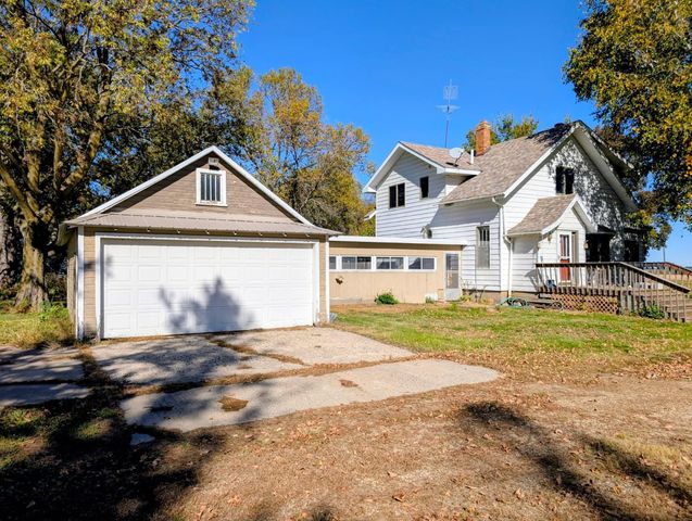 2551 361st Avenue, Dawson, MN 56232
