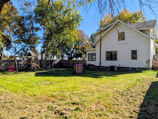 2551 361st Avenue, Dawson, MN 56232