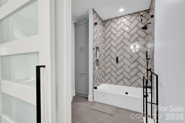 141 Stonewall Beach Lane, Mooresville, NC 28117