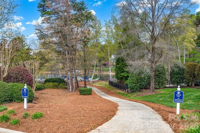 141 Stonewall Beach Lane, Mooresville, NC 28117