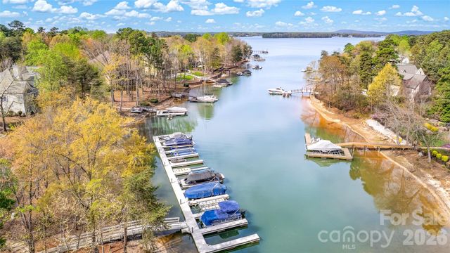 141 Stonewall Beach Lane, Mooresville, NC 28117