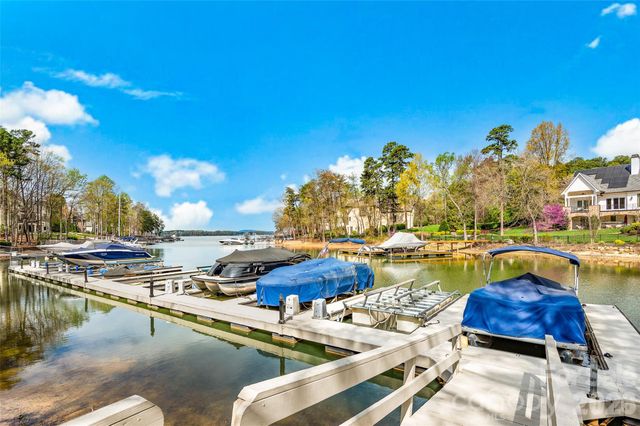 141 Stonewall Beach Lane, Mooresville, NC 28117