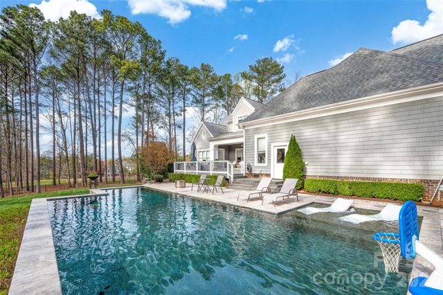 141 Stonewall Beach Lane, Mooresville, NC 28117