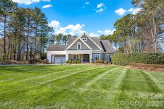 141 Stonewall Beach Lane, Mooresville, NC 28117