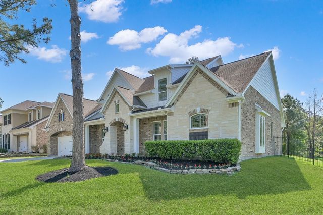 11 Clare Point Drive, The Woodlands, TX 77354