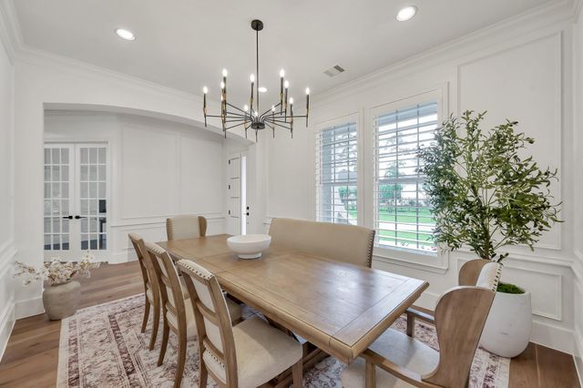 11 Clare Point Drive, The Woodlands, TX 77354