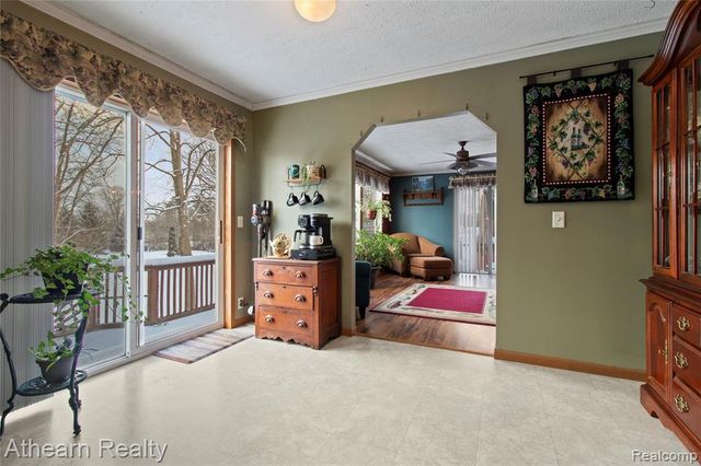 9023 Circle Lake Drive, Grand Blanc, MI 48439