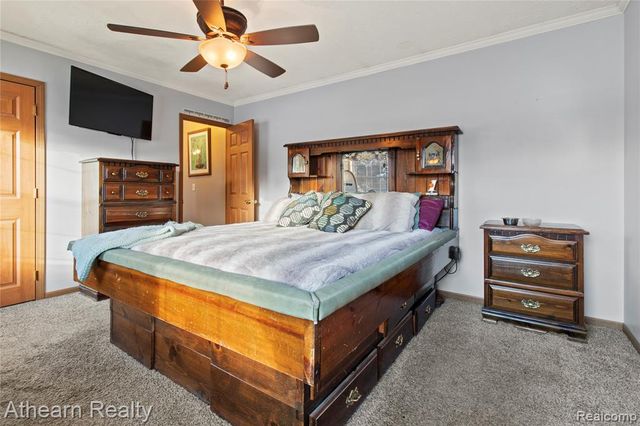 9023 Circle Lake Drive, Grand Blanc, MI 48439