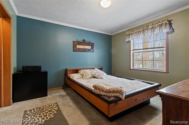 9023 Circle Lake Drive, Grand Blanc, MI 48439