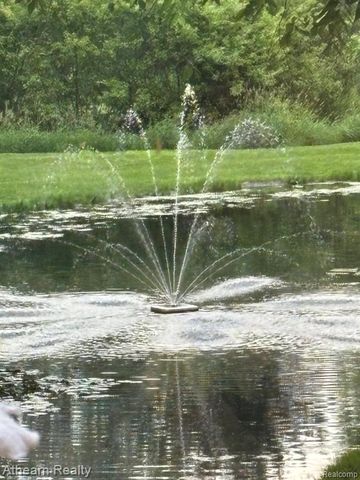 9023 Circle Lake Drive, Grand Blanc, MI 48439