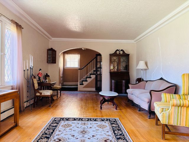 901 Parkview Avenue, Rockford, IL 61107