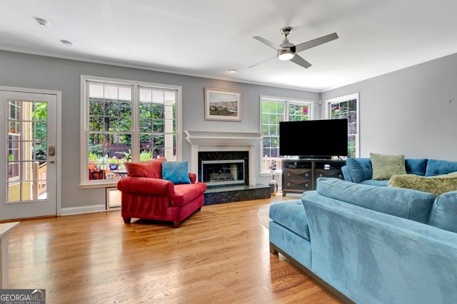 105 Arlington Tr, Fayetteville, GA 30215