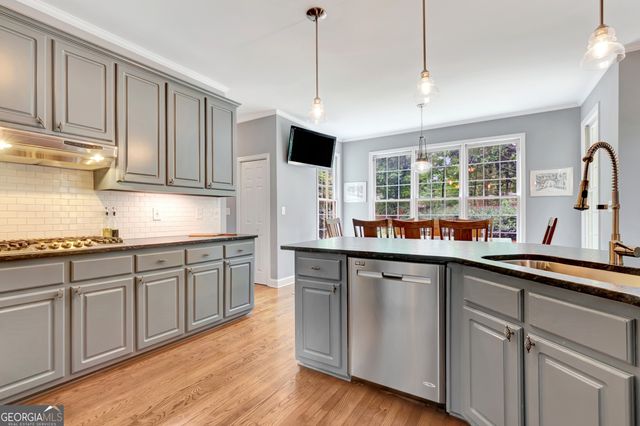 105 Arlington Tr, Fayetteville, GA 30215
