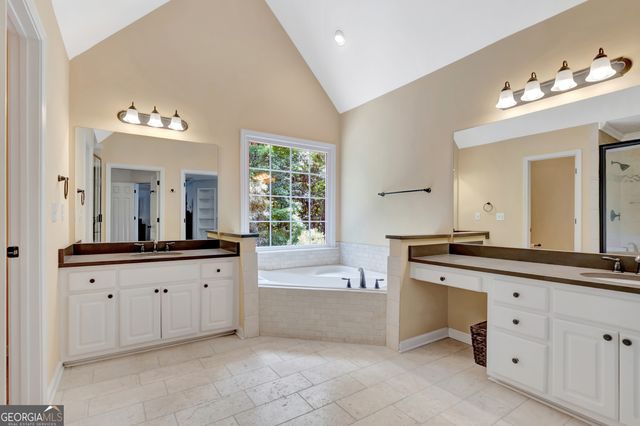 105 Arlington Tr, Fayetteville, GA 30215