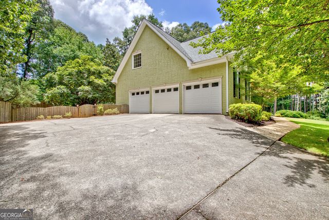 105 Arlington Tr, Fayetteville, GA 30215