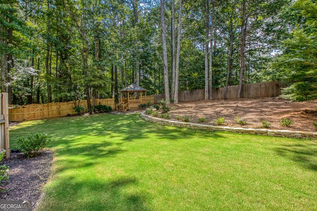 105 Arlington Tr, Fayetteville, GA 30215