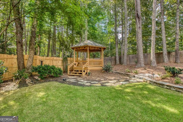 105 Arlington Tr, Fayetteville, GA 30215
