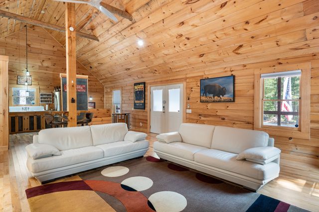 6095 Old Highway 13, Hurricane Mills, TN 37078