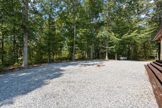 6095 Old Highway 13, Hurricane Mills, TN 37078