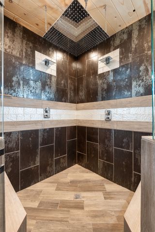 6095 Old Highway 13, Hurricane Mills, TN 37078