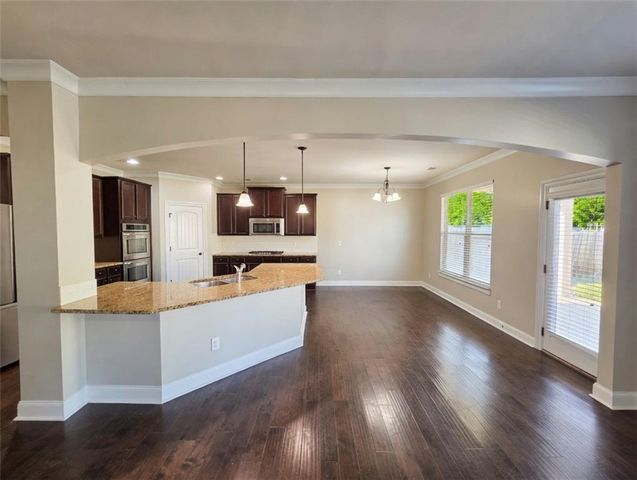 510 Georgia Circle, Loganville, GA 30052