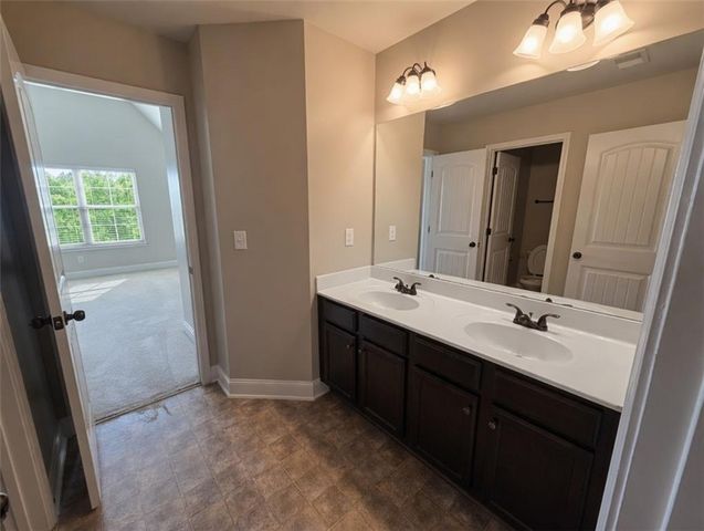 510 Georgia Circle, Loganville, GA 30052