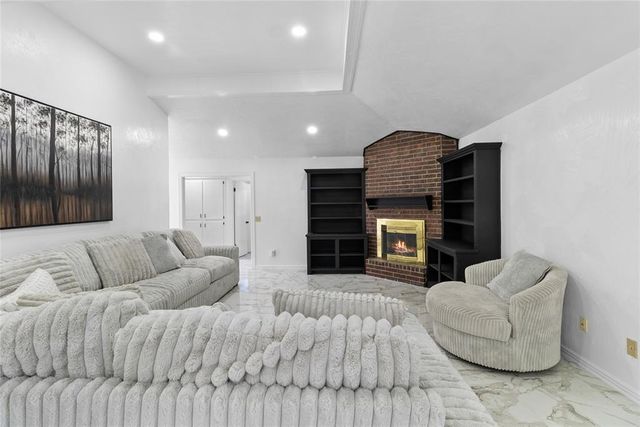 2633 SW 105th Street, Oklahoma City, OK 73170