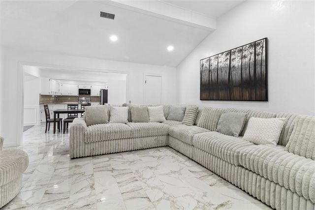 2633 SW 105th Street, Oklahoma City, OK 73170