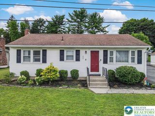 489 Sportsman Club Road, Plainfield Twp, PA 18064