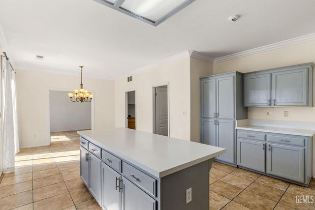 11515 Presidential Road, Bakersfield, CA 93312