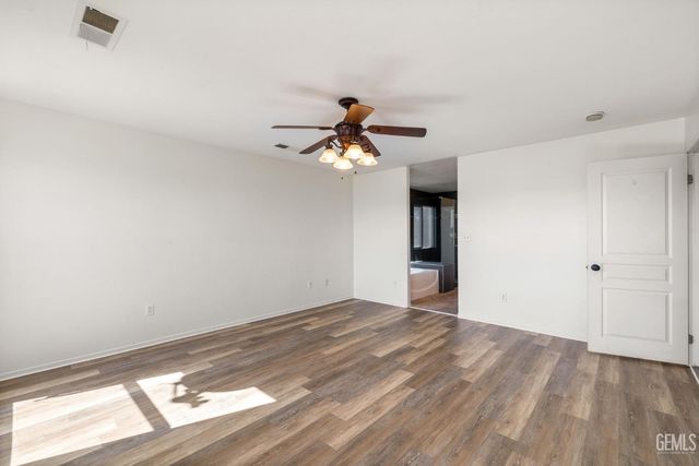 11515 Presidential Road, Bakersfield, CA 93312