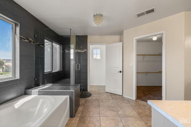 11515 Presidential Road, Bakersfield, CA 93312