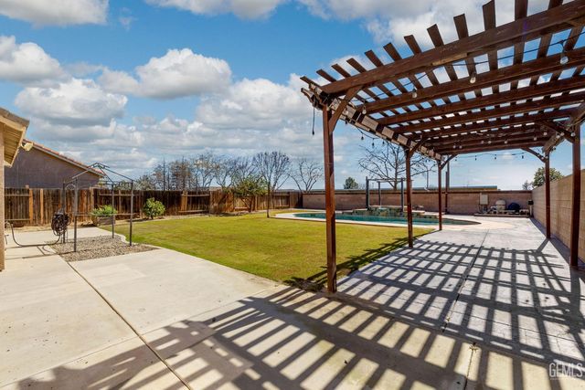 11515 Presidential Road, Bakersfield, CA 93312