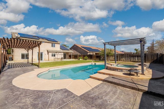 11515 Presidential Road, Bakersfield, CA 93312