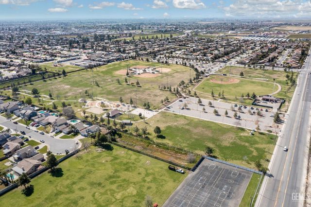 11515 Presidential Road, Bakersfield, CA 93312